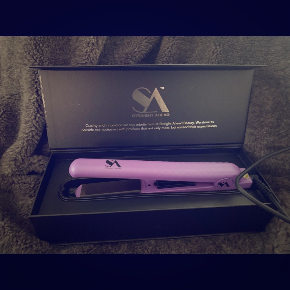Straight Ahead Straightener